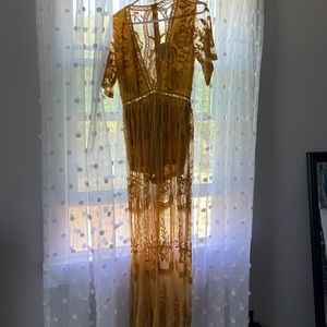 Never worn. Honey punch size small lace dress romper shorts